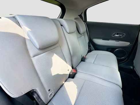 Used 2019 Honda HR-V EX image 21
