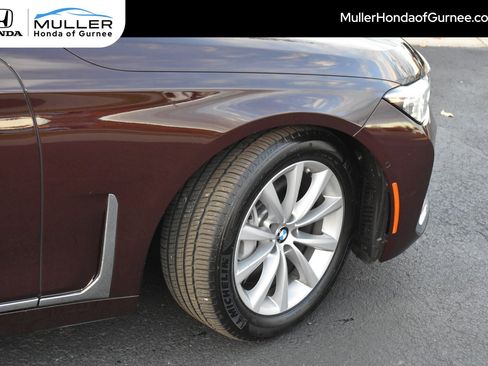 Used 2020 BMW 750i xDrive w/ Executive Package image 5