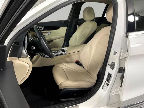 Used 2017 Mercedes-Benz C 300 4MATIC Sedan image 21