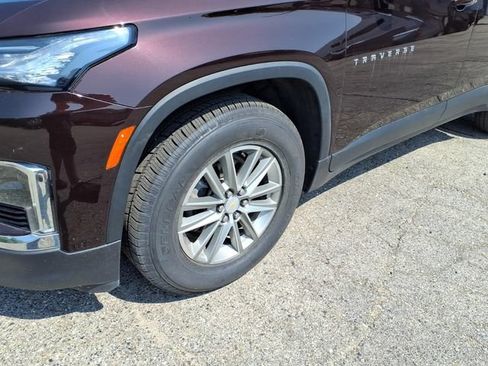 Used 2023 Chevrolet Traverse LT AWD/4WD image 4