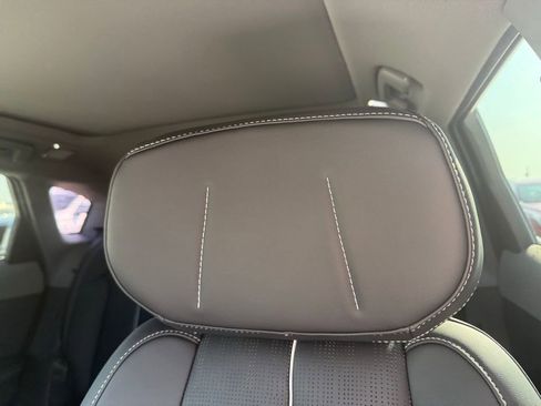 Used 2025 Cadillac Optiq Luxury 2 w/ LPO, Floor Liner Package AWD/4WD image 27