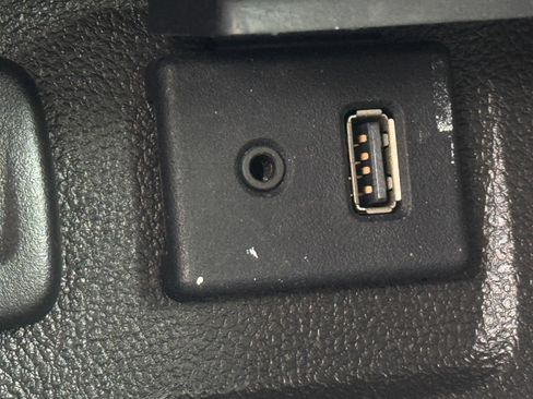 Used 2016 Buick Encore FWD image 17