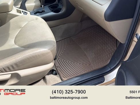 Used 2010 Toyota RAV4 Limited image 18