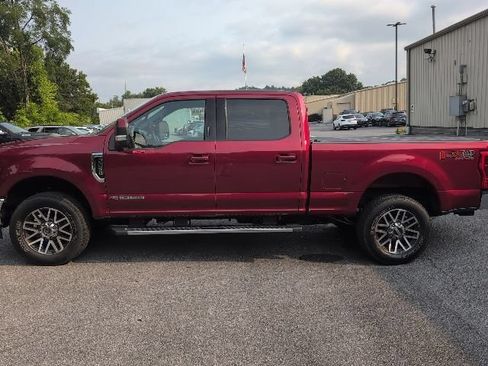 Used 2019 Ford F250 Lariat w/ Lariat Value Package AWD/4WD image 4
