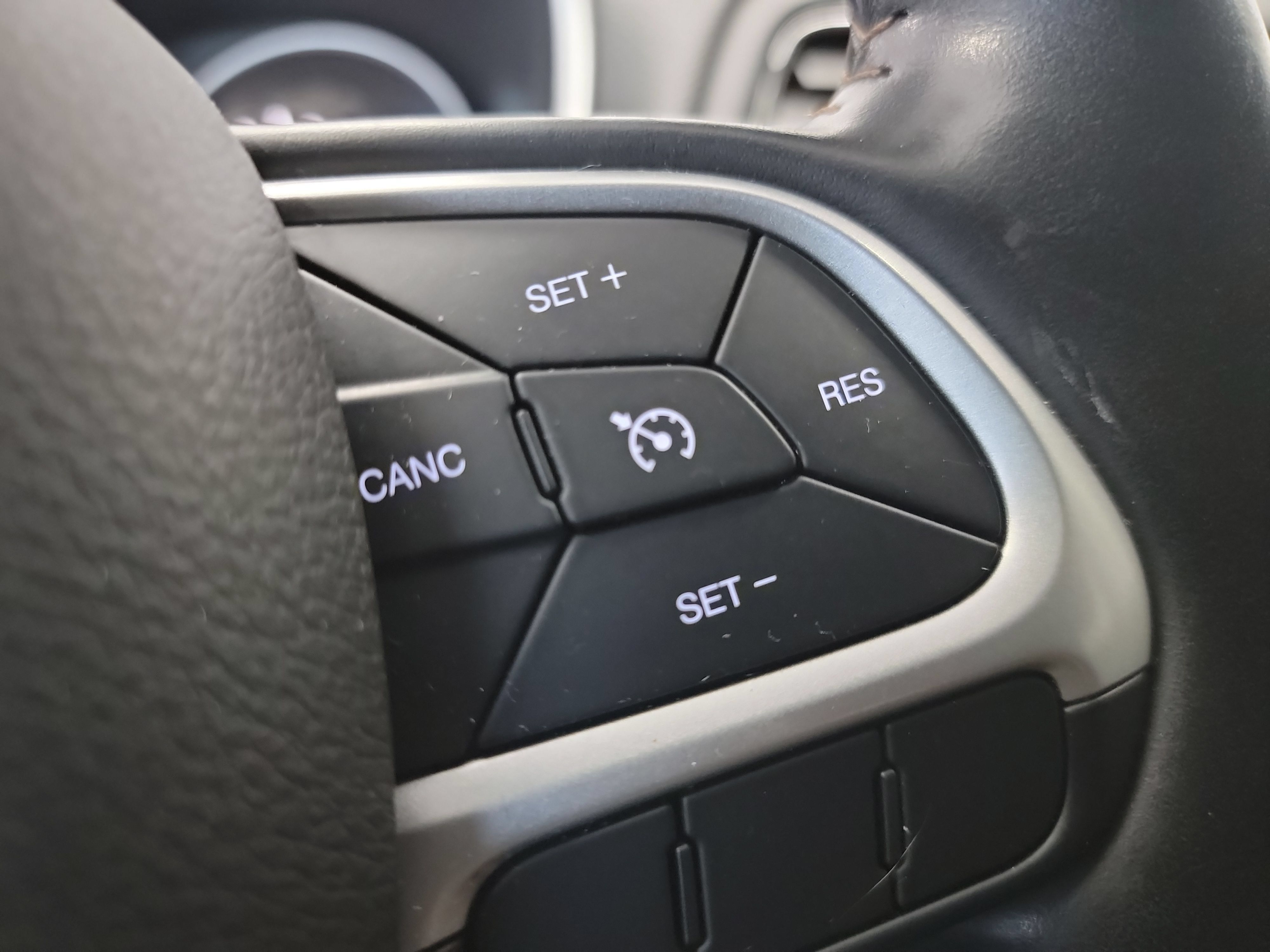 Used 2021 Jeep Compass Latitude w/ Convenience Group AWD/4WD image 33
