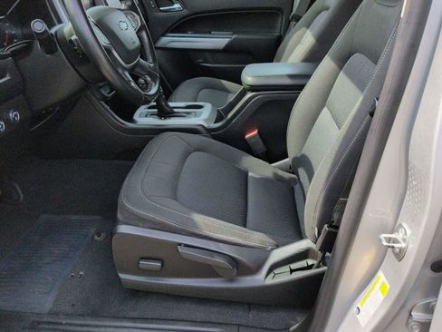 Used 2020 Chevrolet Colorado LT w/ LT Convenience Package image 16