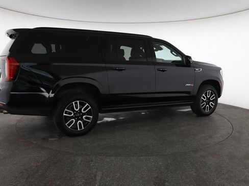 Used 2023 GMC Yukon XL AT4 w/ AT4 Premium Plus Package image 13