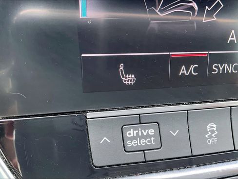 Used 2024 Audi A6 2.0T Premium image 36