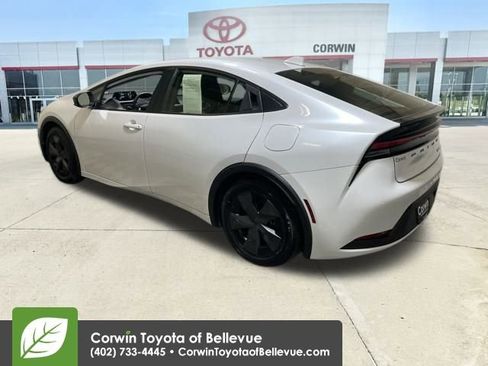 Used 2024 Toyota Prius LE image 3