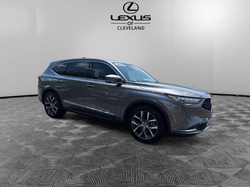 Used 2024 Acura MDX SH-AWD w/ Technology Package image 2