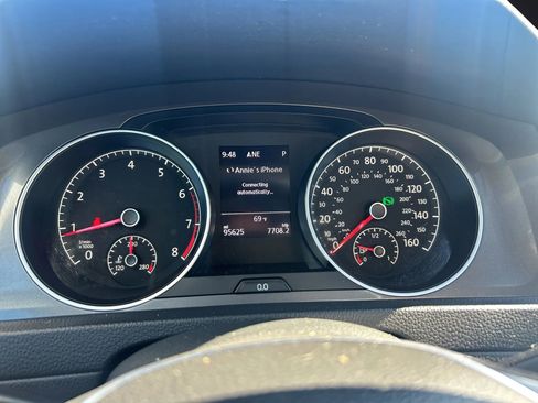 Used 2017 Volkswagen Golf Alltrack SEL image 18