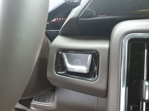 New 2026 GMC Yukon Elevation w/ Elevation Premium Package AWD/4WD image 11