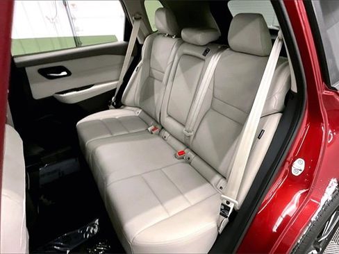 New 2025 Nissan Rogue SL image 10