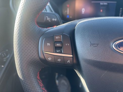 Used 2024 Ford Escape ST-Line image 19