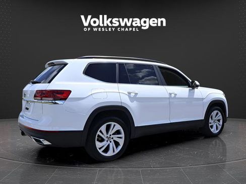 Certified 2023 Volkswagen Atlas SE w/ Panoramic Sunroof Package FWD image 9