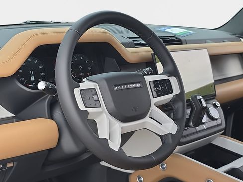 New 2026 Land Rover Defender 110 X-Dynamic SE AWD/4WD image 16