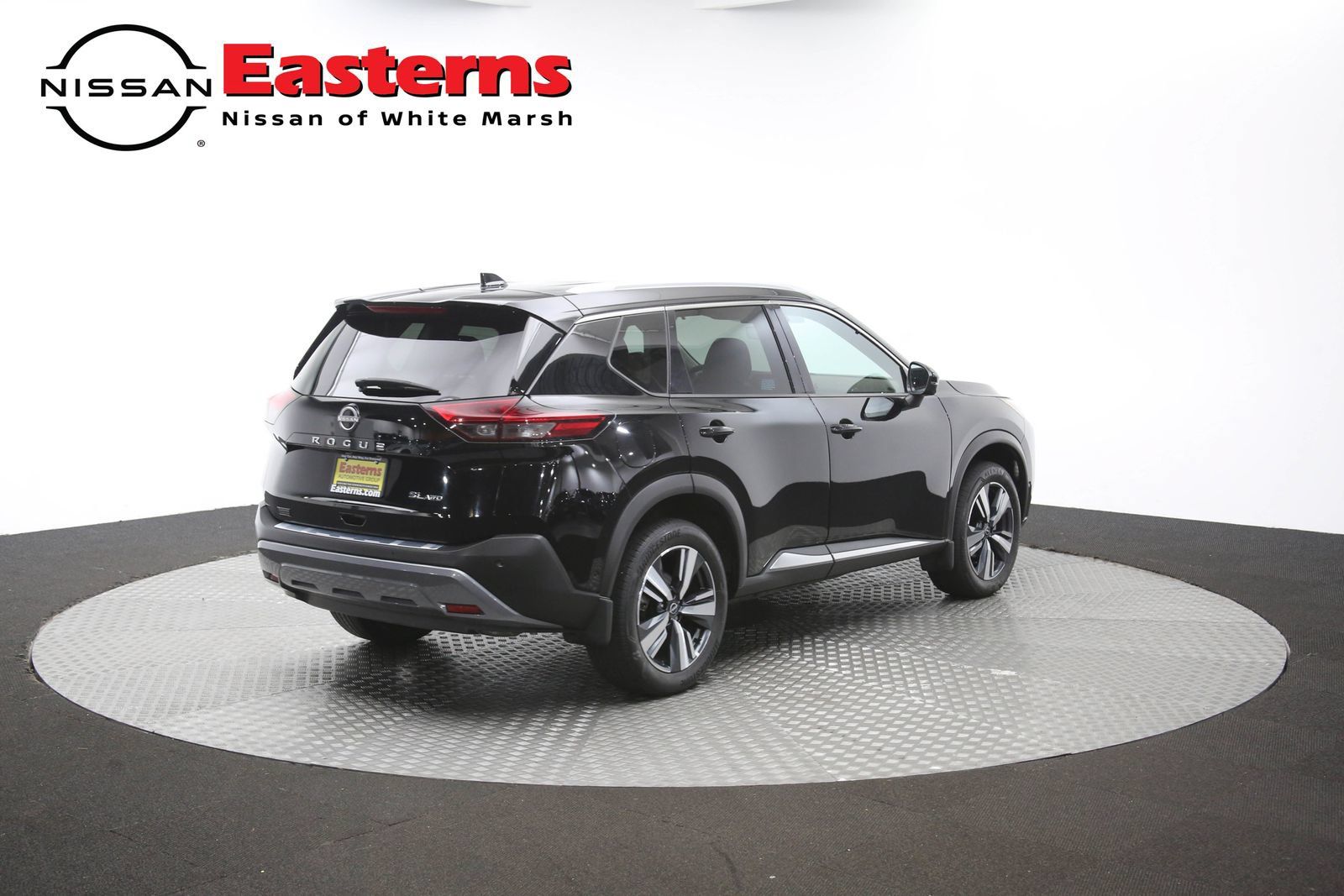 Used 2023 Nissan Rogue SL AWD/4WD image 43