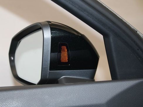 Used 2022 Audi Q3 2.0T Premium Plus image 25