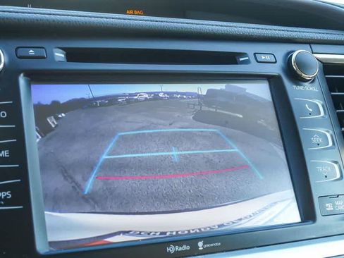 Used 2015 Toyota Highlander XLE image 24