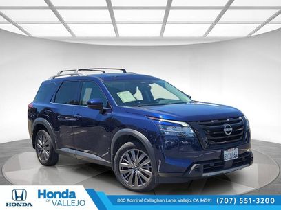 Used 2023 Nissan Pathfinder SL w/ SL Premium Package