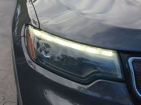 Used 2022 Jeep Compass Limited w/ Elite Group image 10