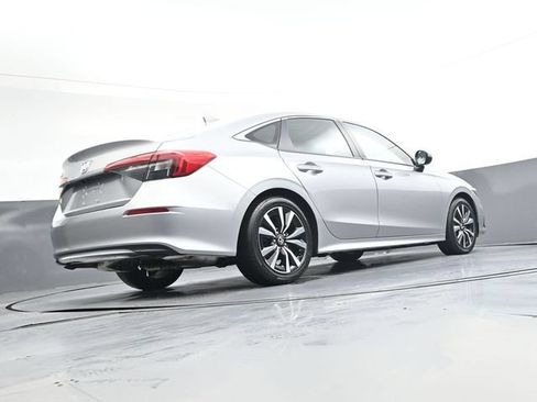 Used 2024 Honda Civic EX image 32