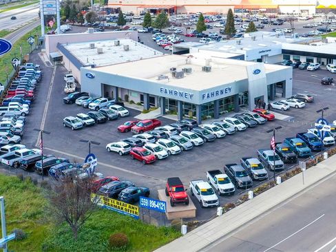 New 2025 Nissan Kicks SR image 14