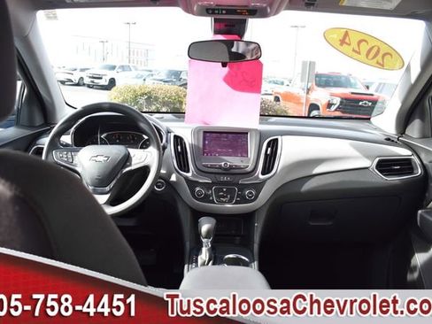 Used 2024 Chevrolet Equinox LS w/ LS Convenience Package image 3