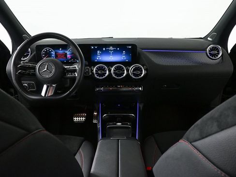 Certified 2025 Mercedes-Benz GLA 250 image 17