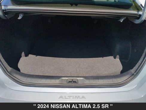 Used 2024 Nissan Altima 2.5 SR AWD/4WD image 29