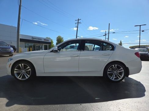 Used 2017 BMW 340i xDrive Sedan AWD/4WD image 4