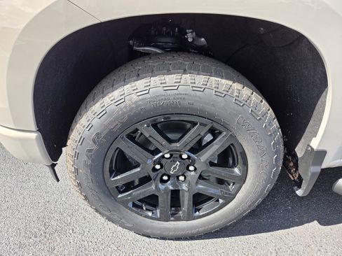 New 2026 Chevrolet Silverado 1500 RST w/ Safety Package AWD/4WD image 4