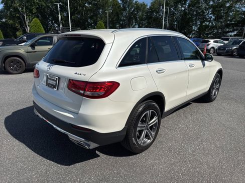 Used 2017 Mercedes-Benz GLC 300 4MATIC image 7