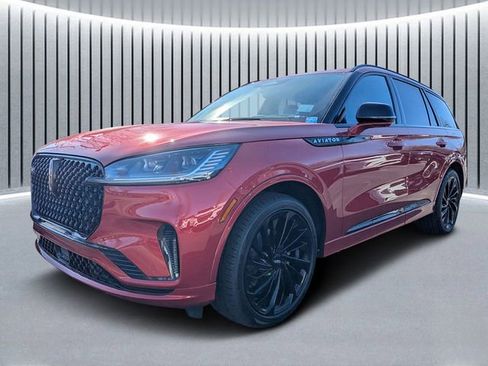 New 2026 Lincoln Aviator Reserve w/ Jet Appearance Package image 7