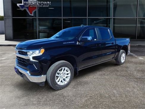 Used 2024 Chevrolet Silverado 1500 LT image 8
