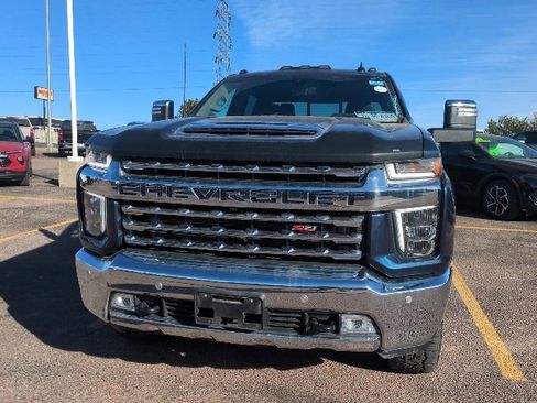 Used 2022 Chevrolet Silverado 2500 LTZ w/ LTZ Premium Package image 2