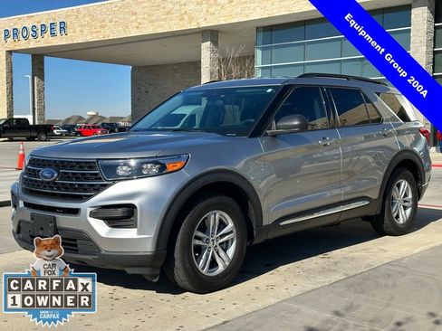 Used 2024 Ford Explorer XLT image 8