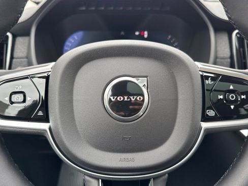 New 2026 Volvo XC90 B5 Plus w/ Protection Package AWD/4WD image 25