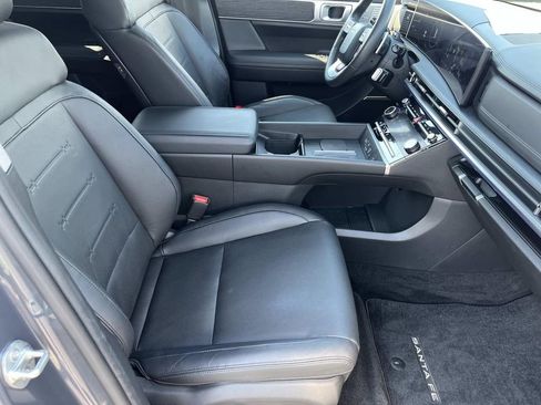 Used 2025 Hyundai Santa Fe Limited image 20