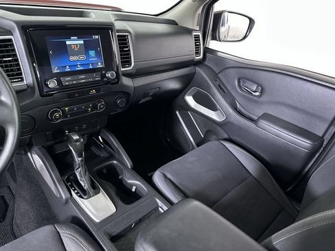 Used 2022 Nissan Frontier SV w/ Technology Package RWD image 36
