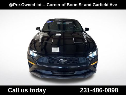 Used 2018 Ford Mustang Coupe w/ Equipment Group 101A RWD image 8