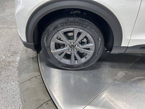 New 2026 Ford Explorer Active image 32