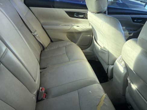 Used 2014 Nissan Altima 2.5 SL w/ Technology Package FWD image 5
