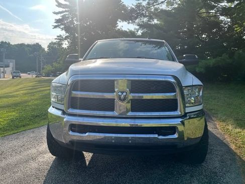 Used 2018 RAM 2500 Tradesman w/ Chrome Appearance Group AWD/4WD image 8
