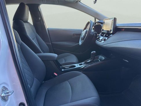 Used 2022 Toyota Corolla LE image 19