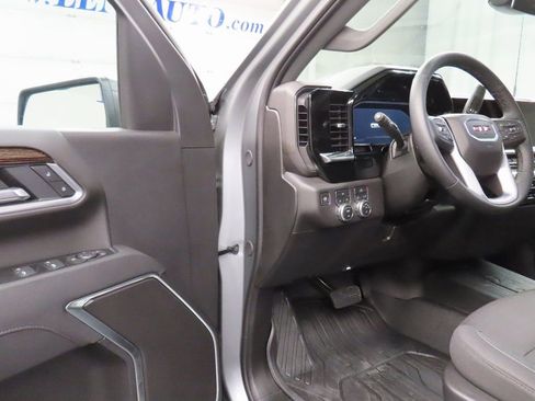 Used 2025 GMC Sierra 2500 SLE w/ SLE Value Package; image 47