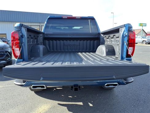 New 2026 GMC Sierra 1500 Elevation image 4