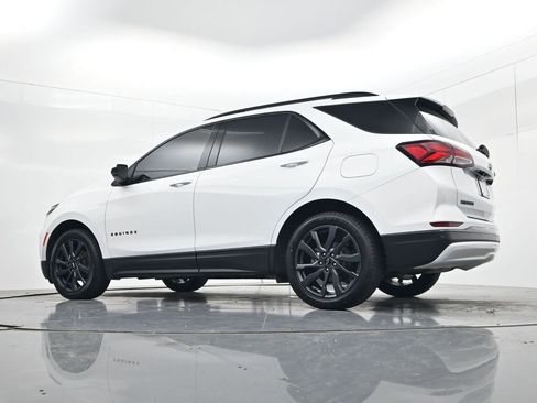 Used 2022 Chevrolet Equinox RS FWD image 41