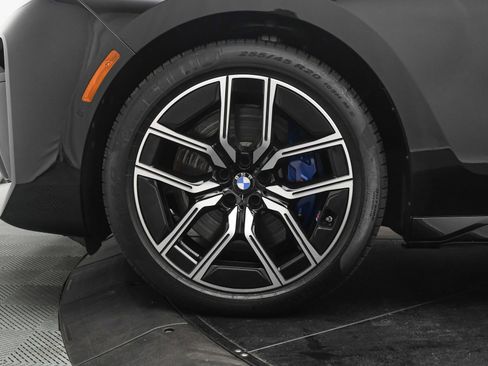 Used 2024 BMW 760i xDrive 760i xDrive image 30