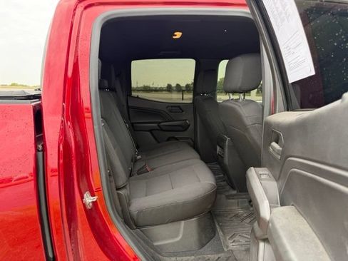 Certified 2024 Chevrolet Colorado Trail Boss w/ Advanced Trailering Package AWD/4WD image 9